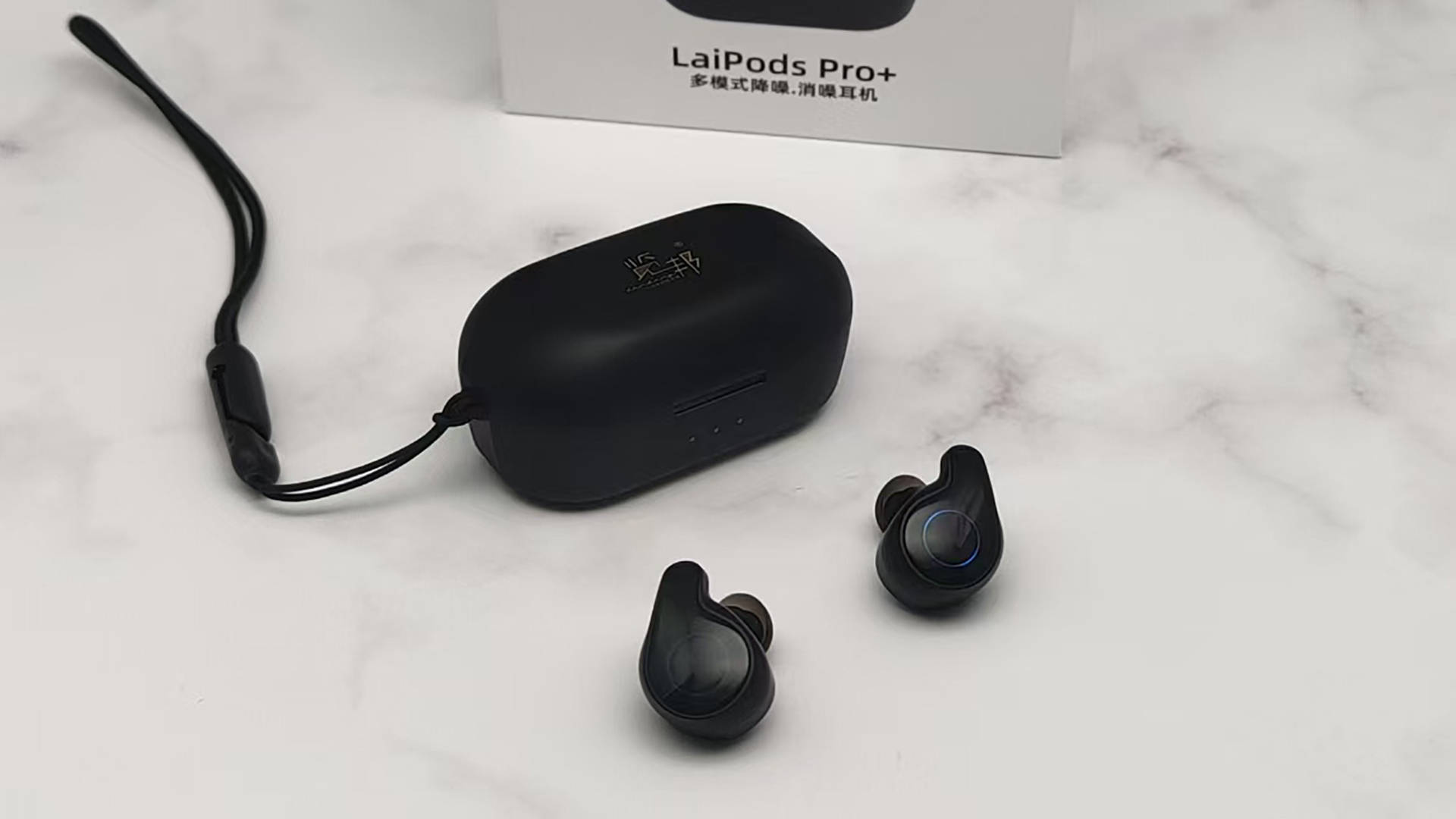 买的蓝牙耳机排行：让你生活变得更安静！j9九游会登录过年好物推荐 这3款值得