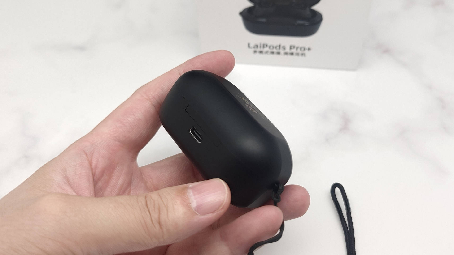 买的蓝牙耳机排行：让你生活变得更安静！j9九游会登录过年好物推荐 这3款值得(图4)